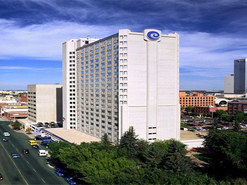 Coast Edmonton Plaza Hotel By Apa Ngoại thất bức ảnh